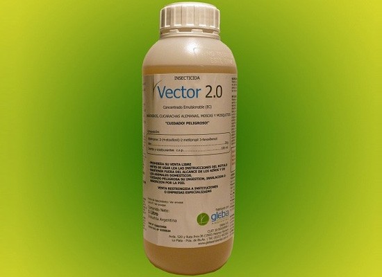 Gleba present el producto Vector 2.0 para control de mosquitos e insectos voladores al aire libre.